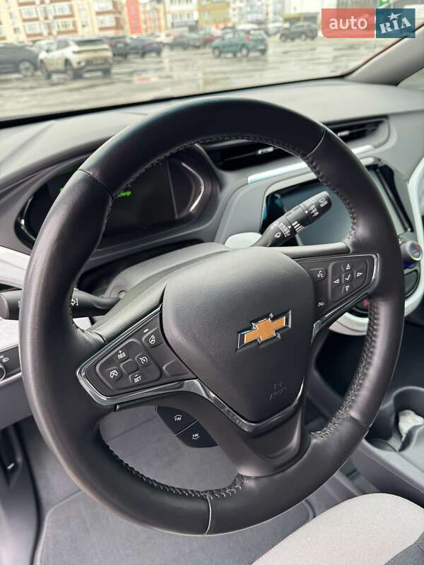 Хэтчбек Chevrolet Bolt EV 2021 в Киеве