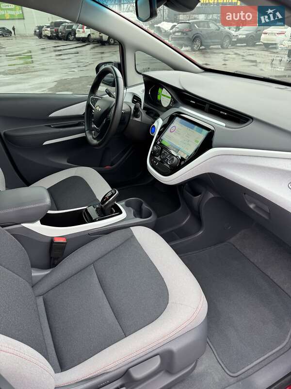 Хэтчбек Chevrolet Bolt EV 2021 в Киеве