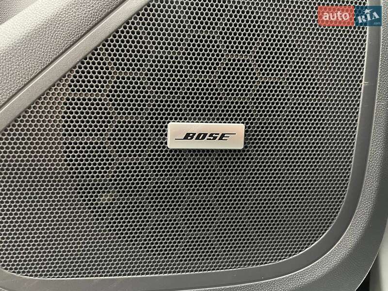 Хэтчбек Chevrolet Bolt EV 2019 в Киеве