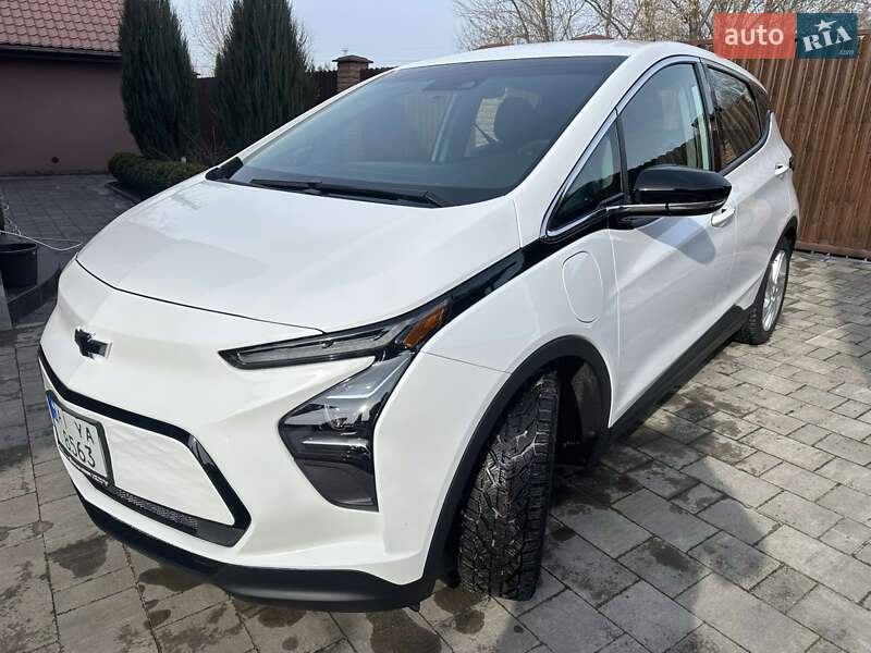 Хэтчбек Chevrolet Bolt EV 2022 в Броварах фото 10 Хэтчбек Chevrolet Bolt EV 2022 в Броварах