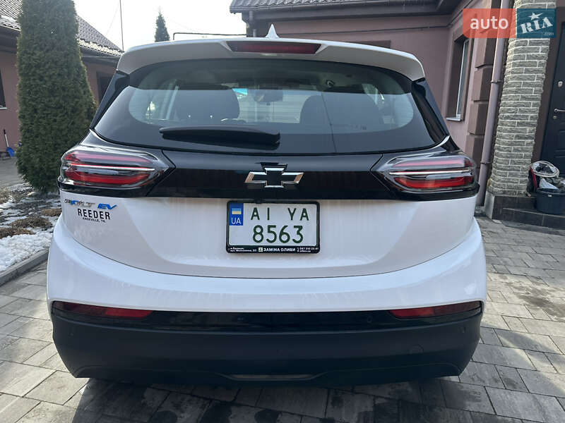 Хэтчбек Chevrolet Bolt EV 2022 в Броварах фото 7 Хэтчбек Chevrolet Bolt EV 2022 в Броварах