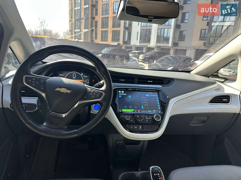 Хэтчбек Chevrolet Bolt EV 2017 в Днепре