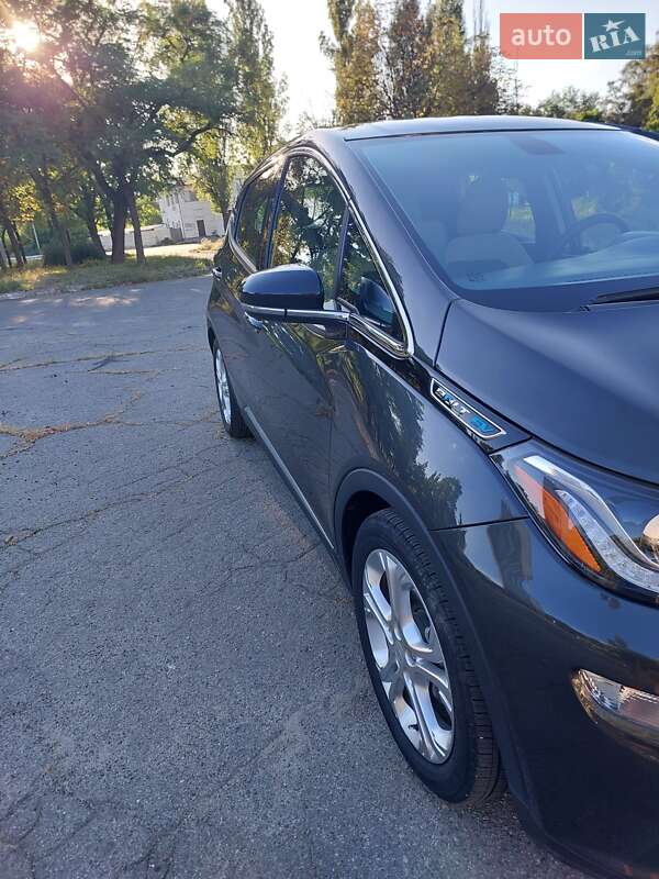 Хэтчбек Chevrolet Bolt EV 2018 в Днепре фото 4 Хэтчбек Chevrolet Bolt EV 2018 в Днепре