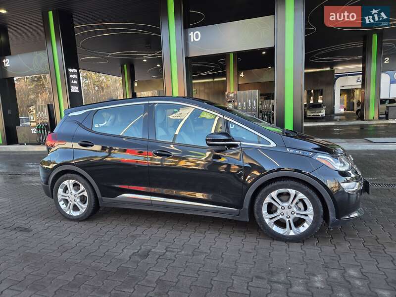 Хэтчбек Chevrolet Bolt EV 2021 в Киеве фото 4 Хэтчбек Chevrolet Bolt EV 2021 в Киеве