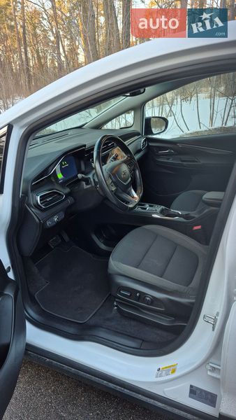 Хэтчбек Chevrolet Bolt EV 2022 в Киеве