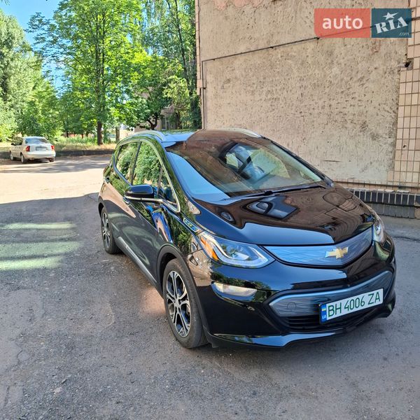 Хэтчбек Chevrolet Bolt EV 2017 в Кривом Роге