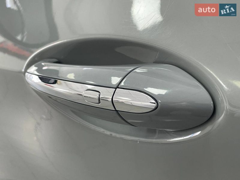 Хэтчбек Chevrolet Bolt EV 2019 в Киеве