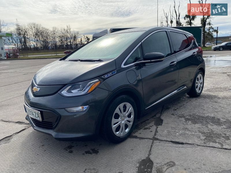 Хэтчбек Chevrolet Bolt EV 2018 в Стрые
