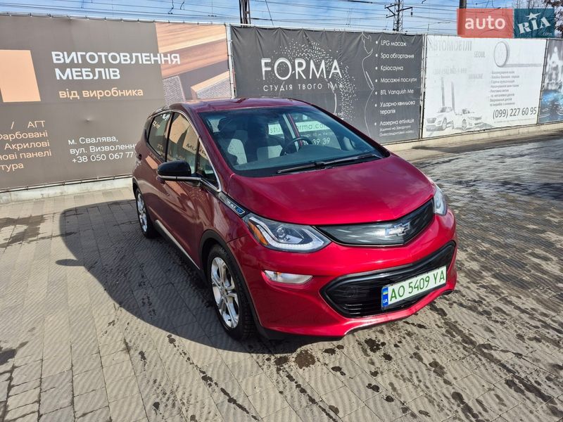 Хэтчбек Chevrolet Bolt EV 2018 в Сваляве