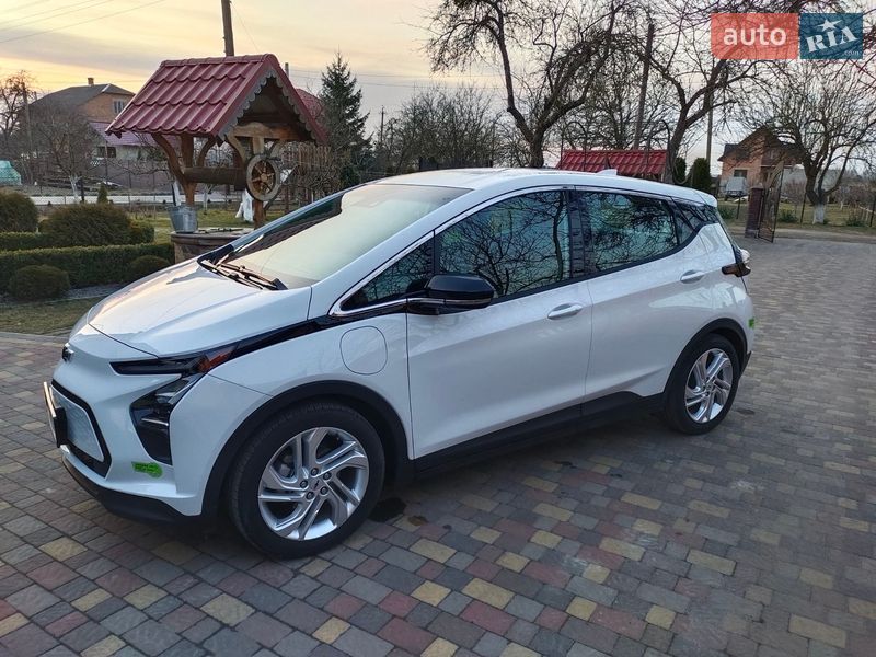 Хэтчбек Chevrolet Bolt EV 2022 в Жовкве