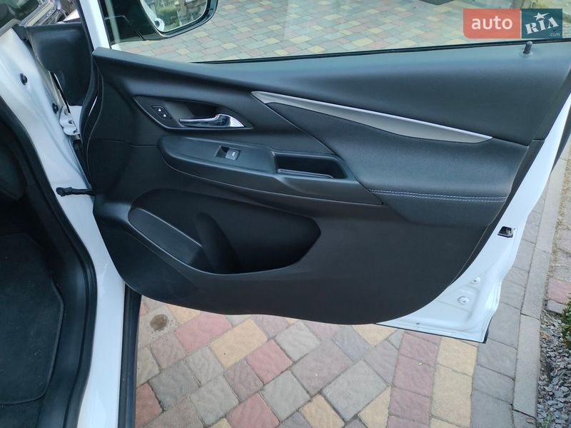 Хэтчбек Chevrolet Bolt EV 2022 в Жовкве