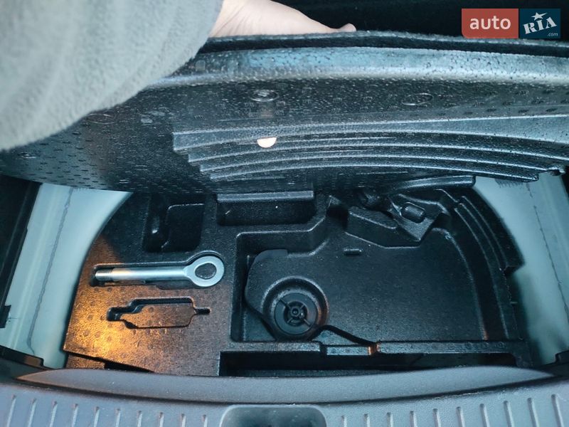 Хэтчбек Chevrolet Bolt EV 2022 в Жовкве