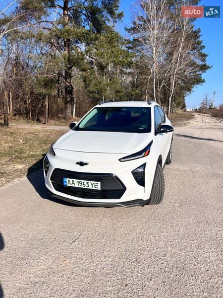 Хэтчбек Chevrolet Bolt EV 2023 в Киеве
