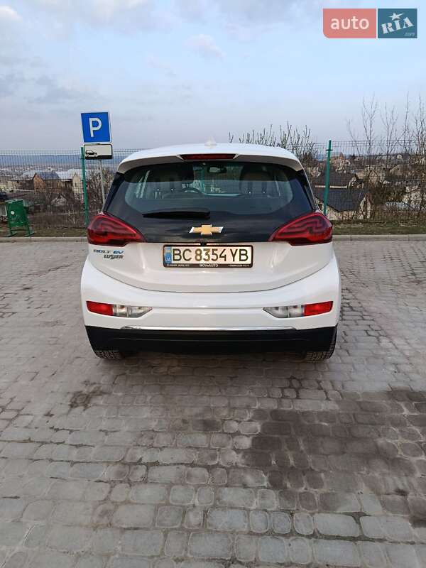 Хэтчбек Chevrolet Bolt EV 2020 в Золочеве