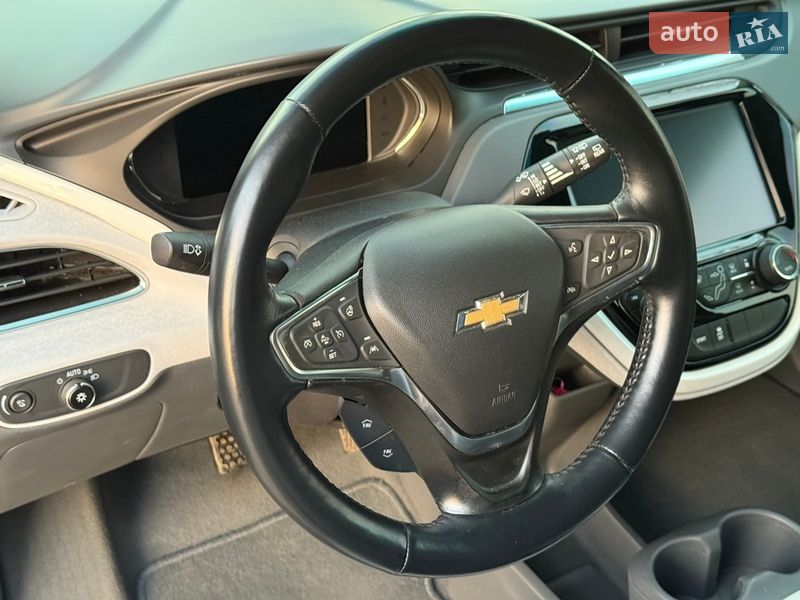 Хэтчбек Chevrolet Bolt EV 2017 в Киеве
