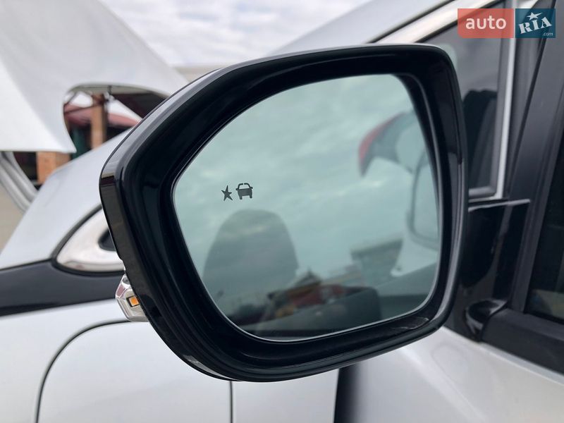 Хэтчбек Chevrolet Bolt EV 2017 в Львове фото 7 Хэтчбек Chevrolet Bolt EV 2017 в Львове