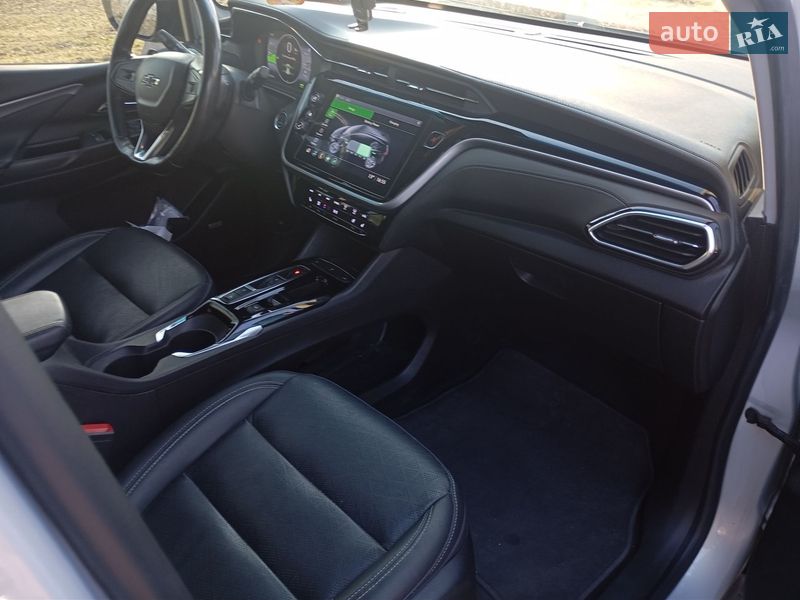 Хэтчбек Chevrolet Bolt EV 2021 в Кропивницком