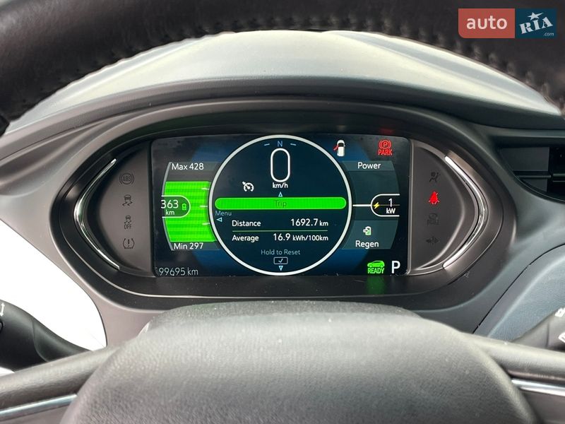 Хэтчбек Chevrolet Bolt EV 2019 в Киеве