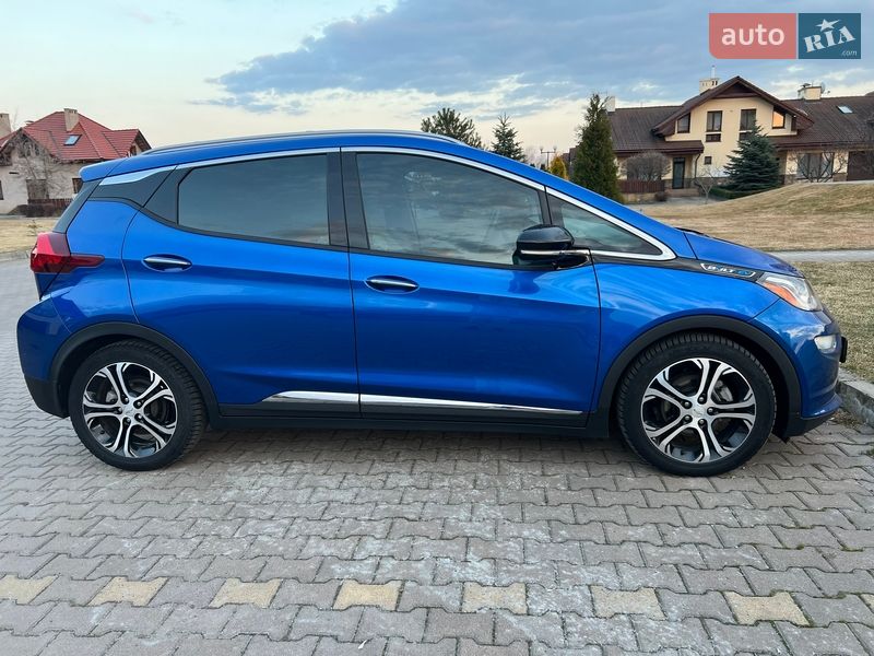 Хэтчбек Chevrolet Bolt EV 2017 в Киеве фото 3 Хэтчбек Chevrolet Bolt EV 2017 в Киеве