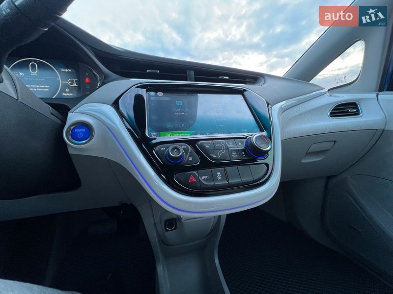 Хэтчбек Chevrolet Bolt EV 2017 в Киеве фото 37 Хэтчбек Chevrolet Bolt EV 2017 в Киеве