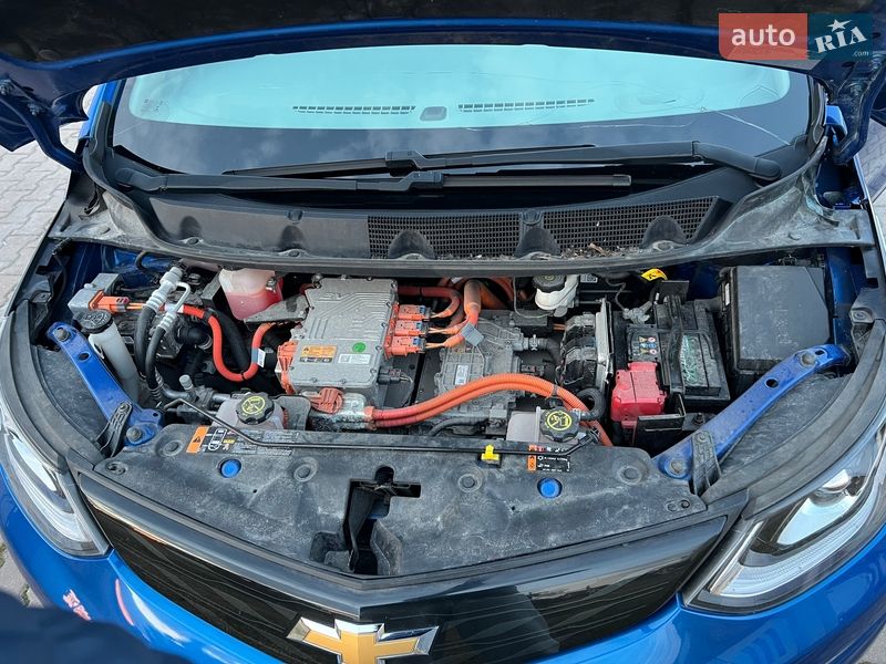 Хэтчбек Chevrolet Bolt EV 2017 в Киеве фото 40 Хэтчбек Chevrolet Bolt EV 2017 в Киеве