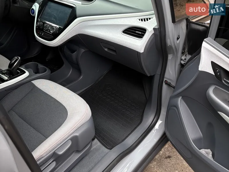 Chevrolet Bolt EV 2021 VIN 1G1FY6S07M4109257 фото оголошення 6 з 44