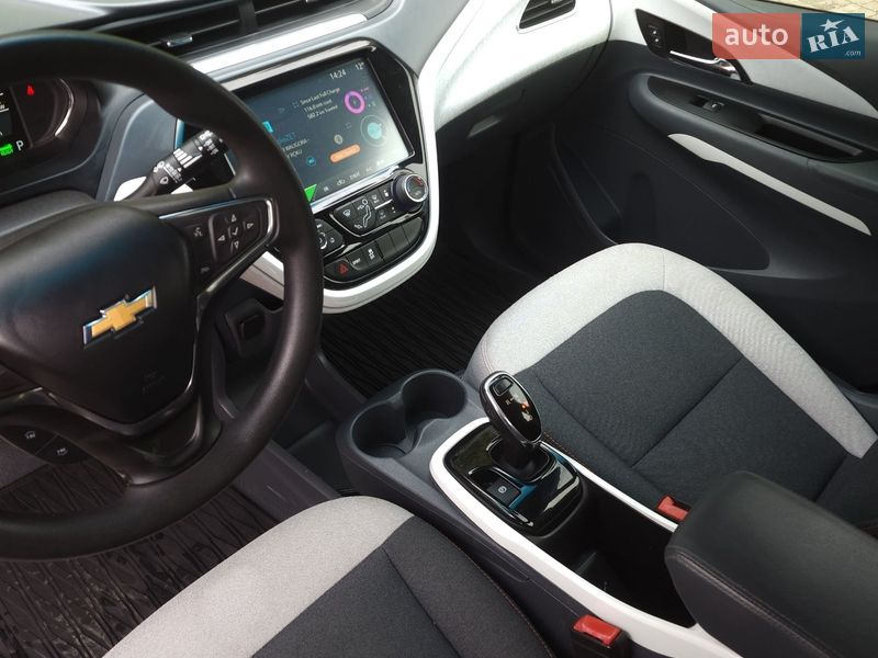 Хэтчбек Chevrolet Bolt EV 2019 в Самборе фото 11 Хэтчбек Chevrolet Bolt EV 2019 в Самборе