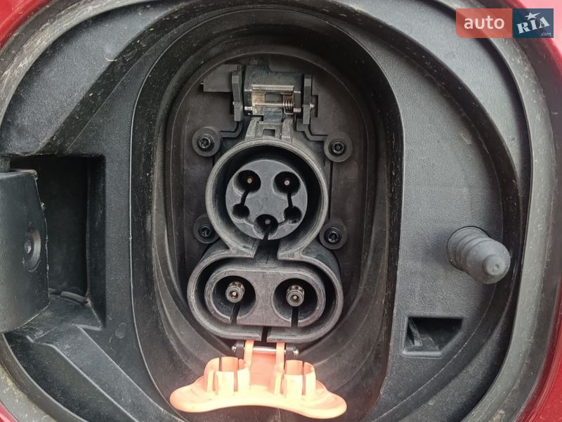 Хетчбек Chevrolet Bolt EV 2016 в Києві