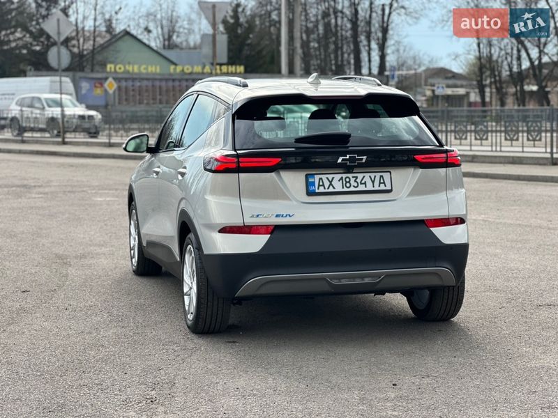 Хетчбек Chevrolet Bolt EV 2023 в Первомайську