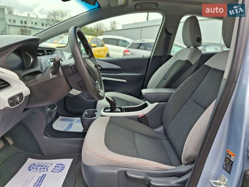 Хэтчбек Chevrolet Bolt EV 2016 в Львове фото 12 Хэтчбек Chevrolet Bolt EV 2016 в Львове