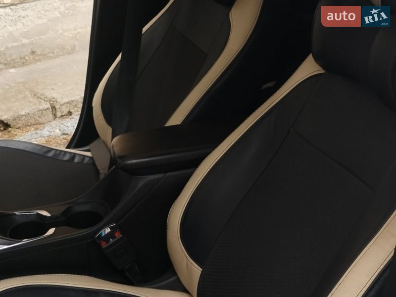 Хэтчбек Chevrolet Bolt EV 2023 в Золочеве фото 2 Хэтчбек Chevrolet Bolt EV 2023 в Золочеве