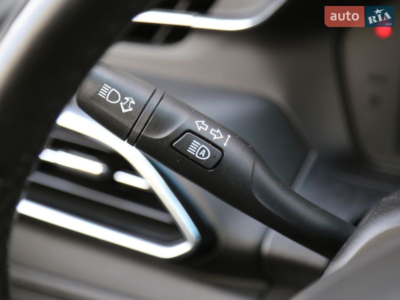 Хетчбек Chevrolet Bolt EV 2023 в Києві