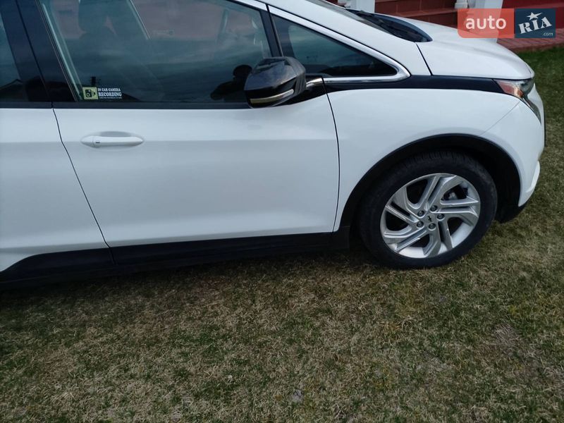 Хетчбек Chevrolet Bolt EV 2022 в Березному