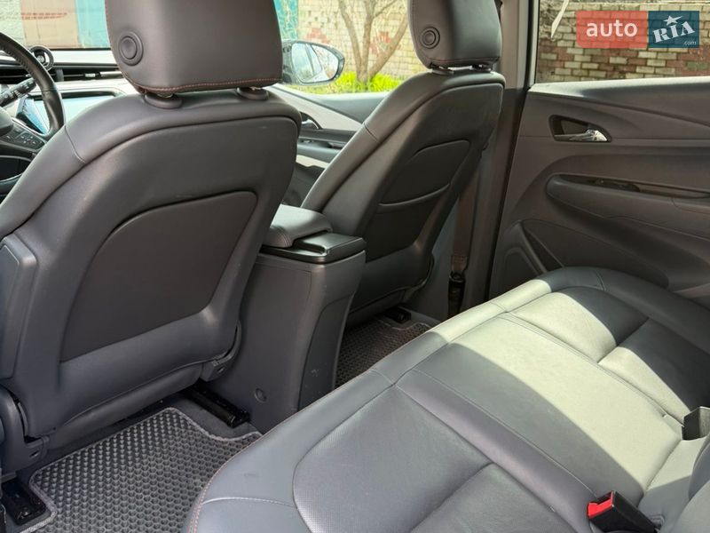 Хетчбек Chevrolet Bolt EV 2017 в Чернігові фото 3 Хетчбек Chevrolet Bolt EV 2017 в Чернігові