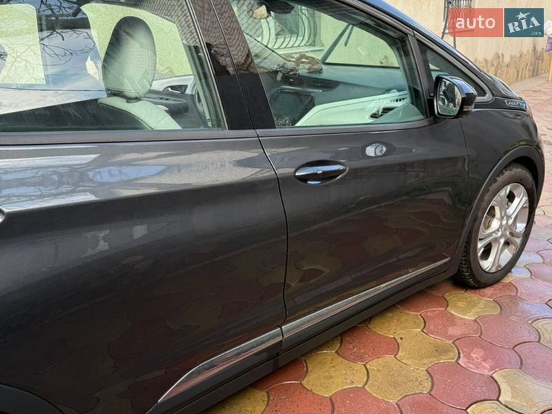 Хэтчбек Chevrolet Bolt EV 2019 в Одессе фото 8 Хэтчбек Chevrolet Bolt EV 2019 в Одессе