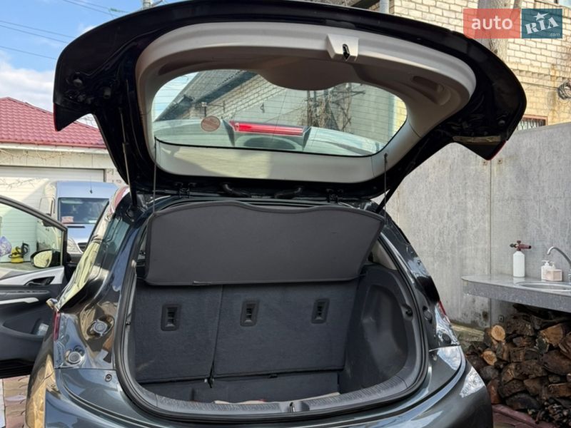 Хэтчбек Chevrolet Bolt EV 2019 в Одессе фото 23 Хэтчбек Chevrolet Bolt EV 2019 в Одессе