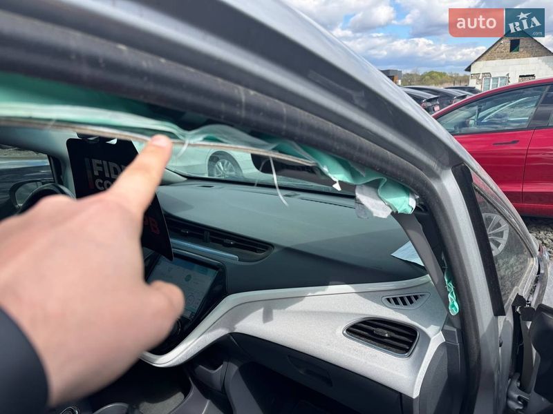 Хетчбек Chevrolet Bolt EV 2017 в Луцьку