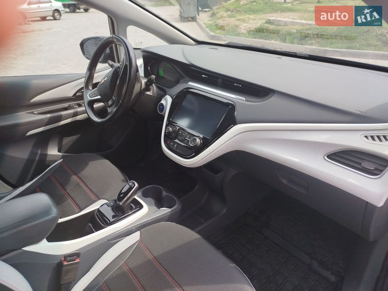 Хэтчбек Chevrolet Bolt EV 2020 в Кривом Роге фото 5 Хэтчбек Chevrolet Bolt EV 2020 в Кривом Роге