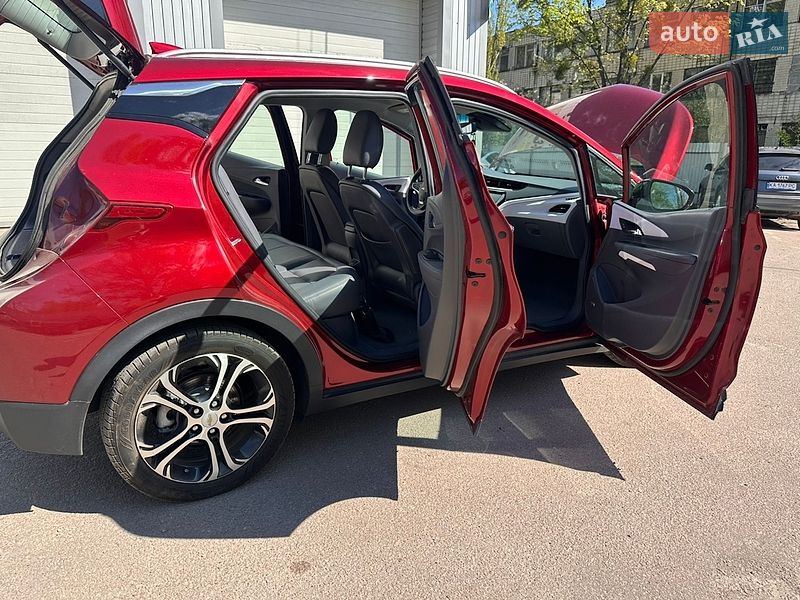 Хэтчбек Chevrolet Bolt EV 2017 в Киеве фото 28 Хэтчбек Chevrolet Bolt EV 2017 в Киеве