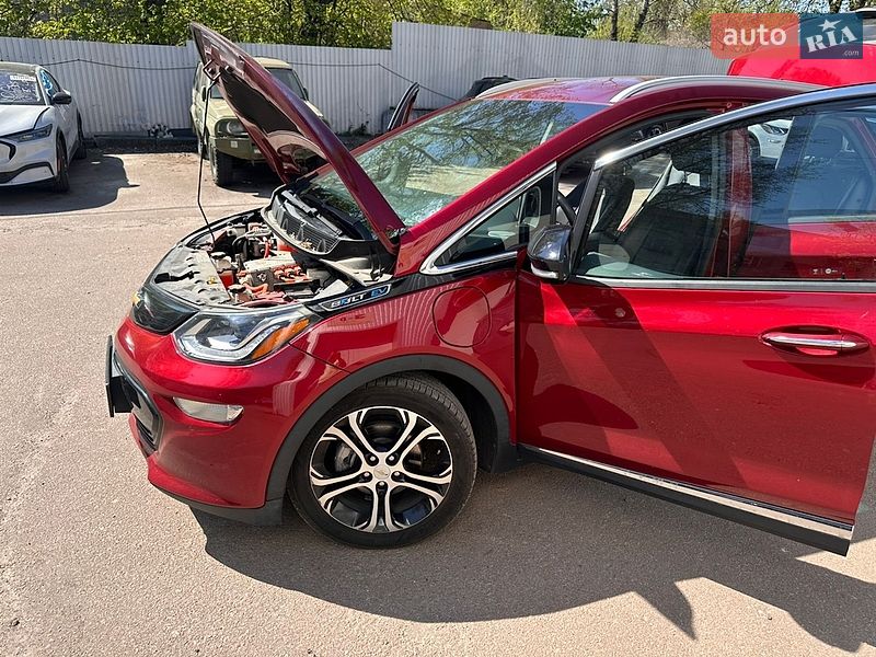 Хэтчбек Chevrolet Bolt EV 2017 в Киеве фото 11 Хэтчбек Chevrolet Bolt EV 2017 в Киеве
