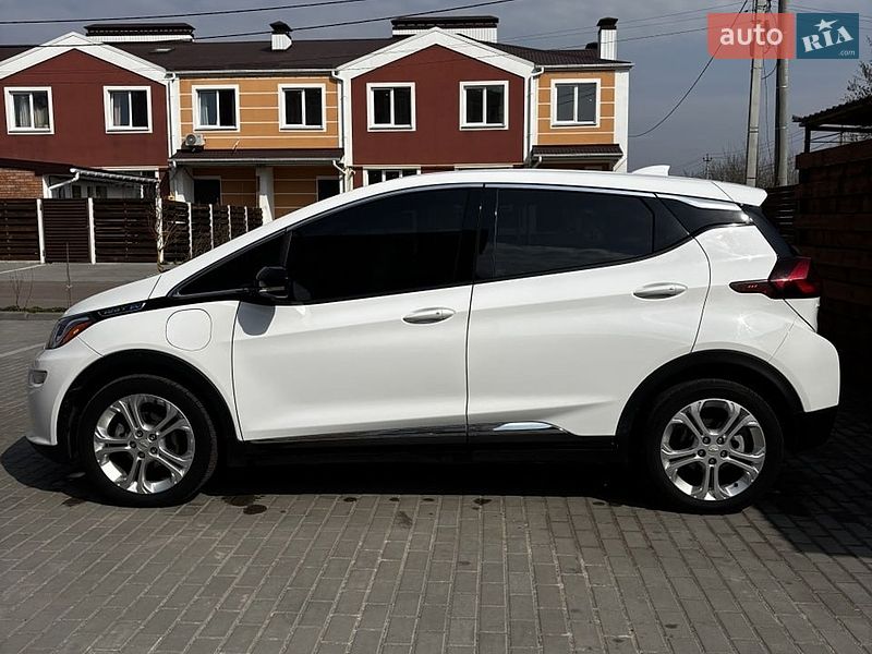 Хэтчбек Chevrolet Bolt EV 2018 в Белогородке