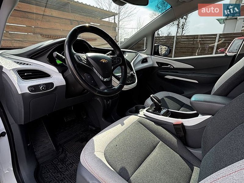 Хэтчбек Chevrolet Bolt EV 2018 в Белогородке