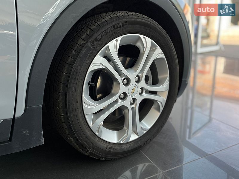 Хетчбек Chevrolet Bolt EV 2021 в Львові