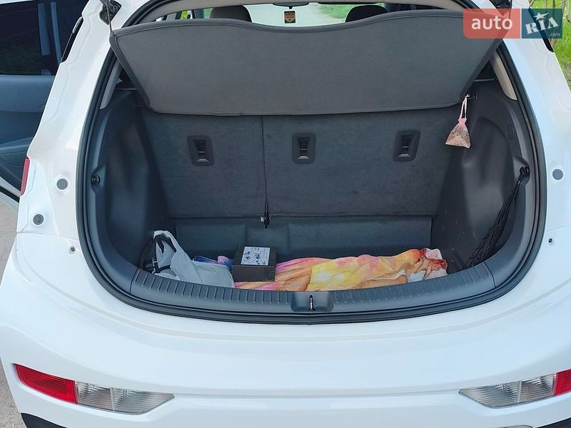 Хэтчбек Chevrolet Bolt EV 2019 в Харькове