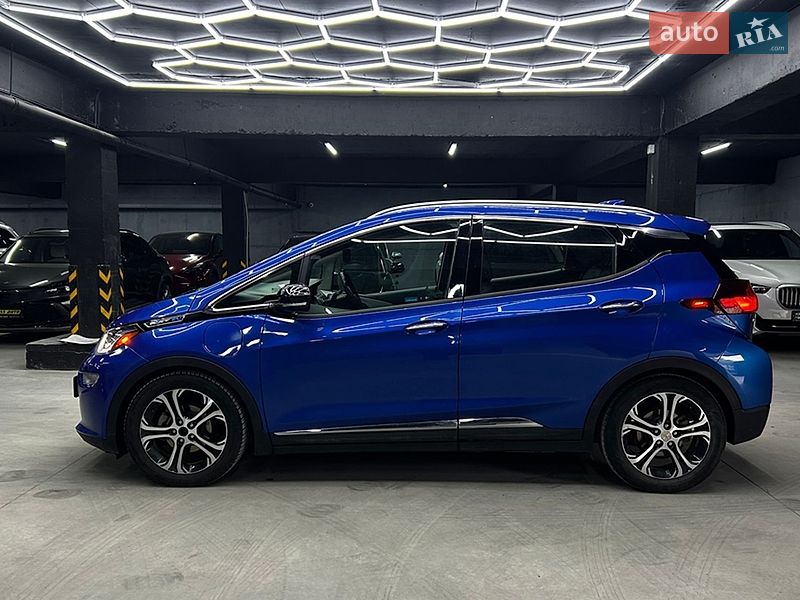 Хэтчбек Chevrolet Bolt EV 2018 в Черновцах