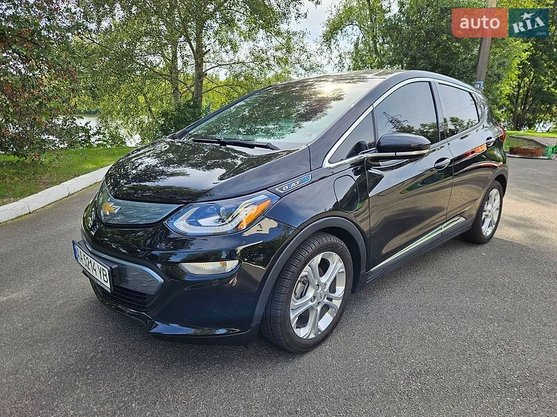 Хэтчбек Chevrolet Bolt EV 2019 в Киеве