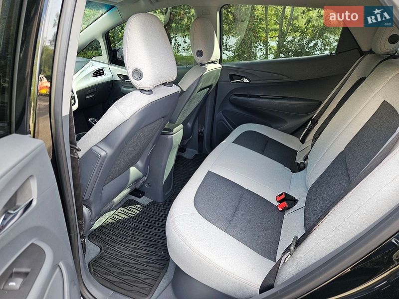 Хэтчбек Chevrolet Bolt EV 2019 в Киеве