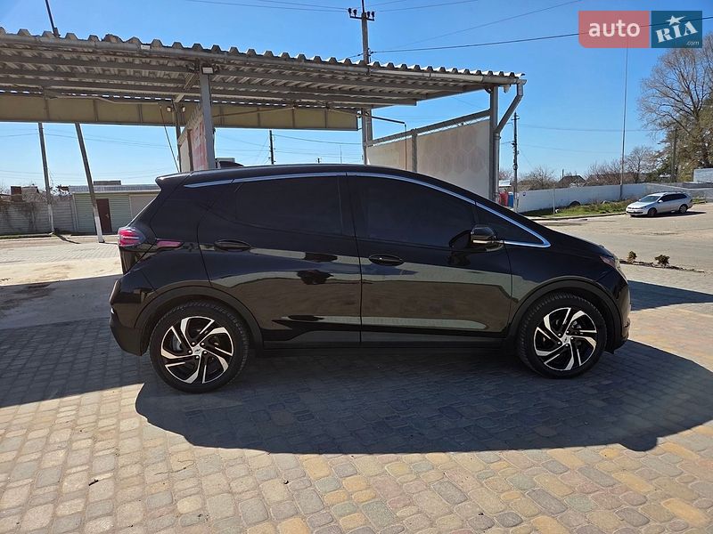 Хэтчбек Chevrolet Bolt EV 2023 в Змиеве
