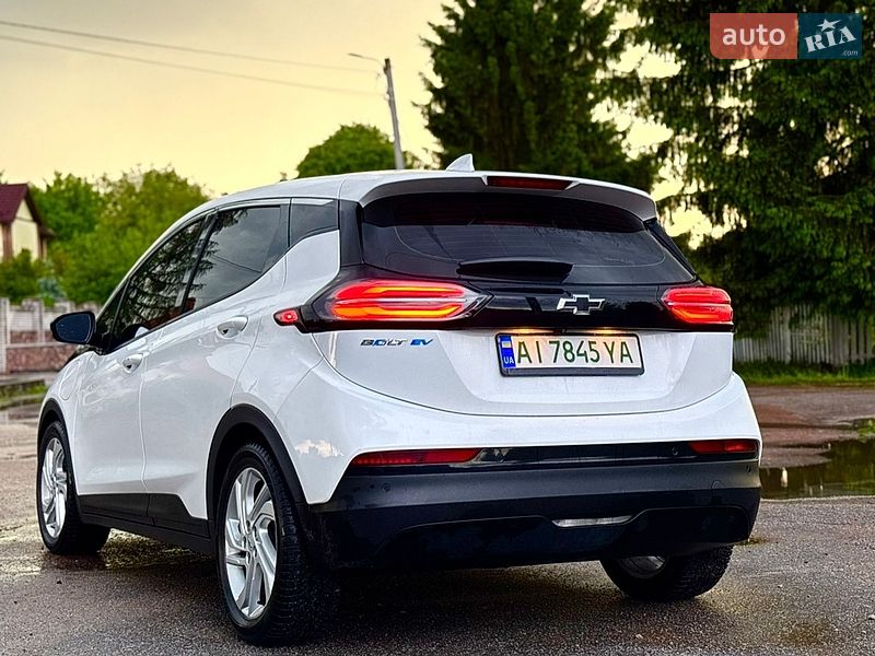 Хэтчбек Chevrolet Bolt EV 2022 в Житомире