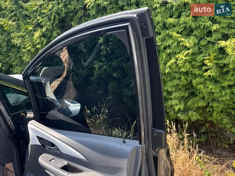 Chevrolet Bolt EV 2018 VIN 1G1FY6S03K4112444 фото оголошення 12 з 48